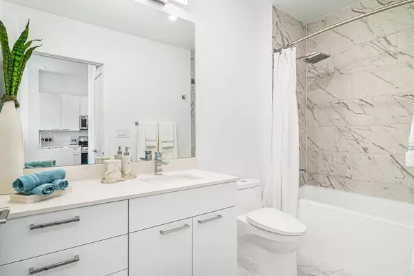 West Palm Beach, FL 33407,2121 Broward AVE 224