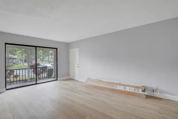 Boynton Beach, FL 33436,9840 Pineapple Tree DR 103