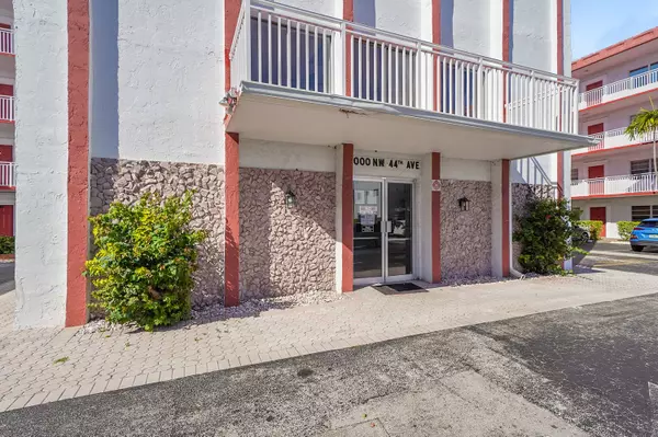 Lauderdale Lakes, FL 33319,4000 NW 44th AVE 301