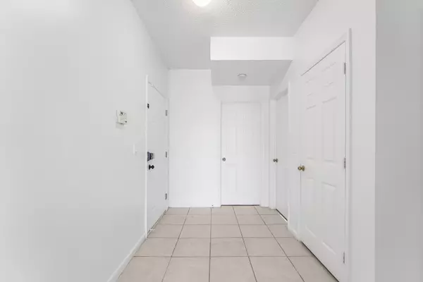 Wellington, FL 33414,2100 Greenview Shores BLVD 523