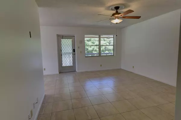 West Palm Beach, FL 33417,89 Canterbury D