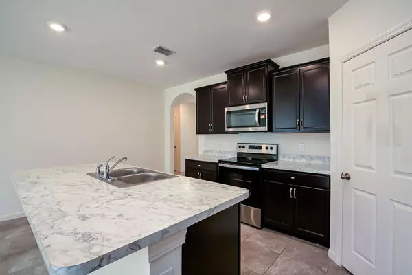 Port Saint Lucie, FL 34984,428 SE Fairchild AVE