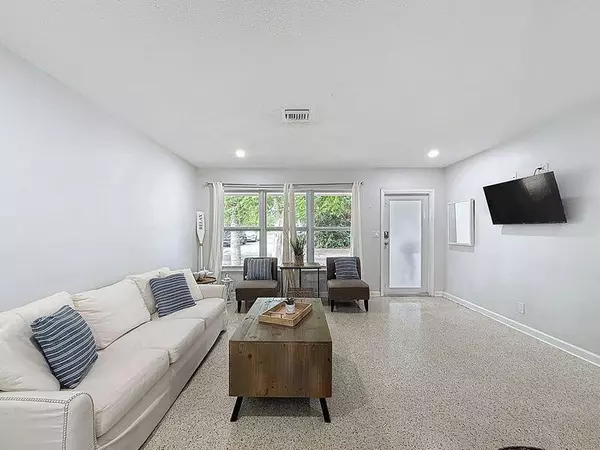 Pompano Beach, FL 33062,2840 NE 16 CT