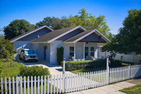 West Palm Beach, FL 33409,2308 Fairway DR