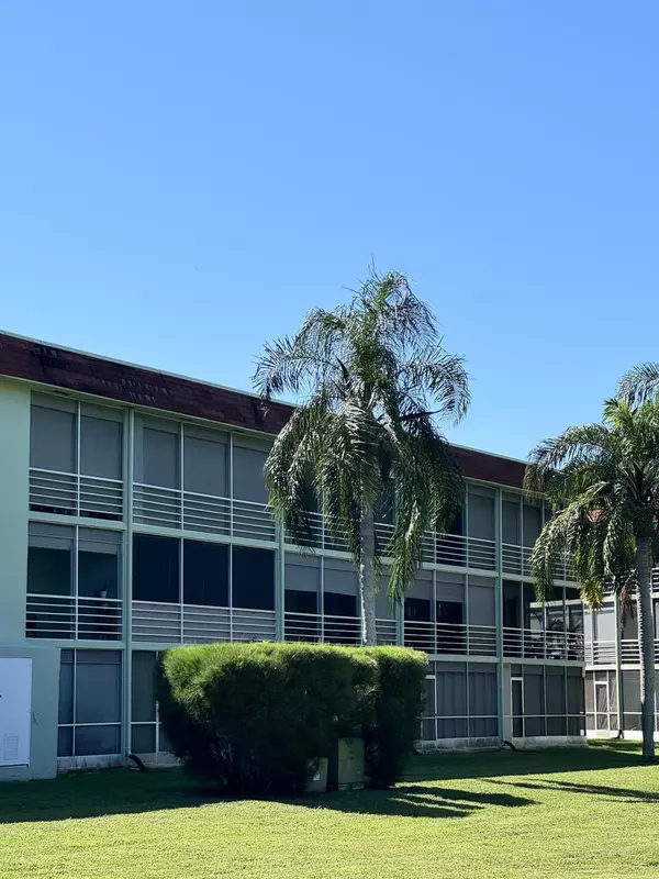 Palm Springs, FL 33461,3000 Springdale BLVD V303