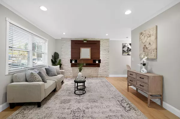 Port Saint Lucie, FL 34983,126 SW Lakehurst DR