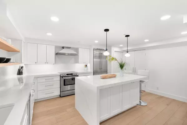 Tequesta, FL 33469,19670 Beach RD 514