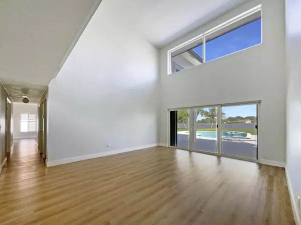 Pembroke Pines, FL 33029,20411 NW 4th ST