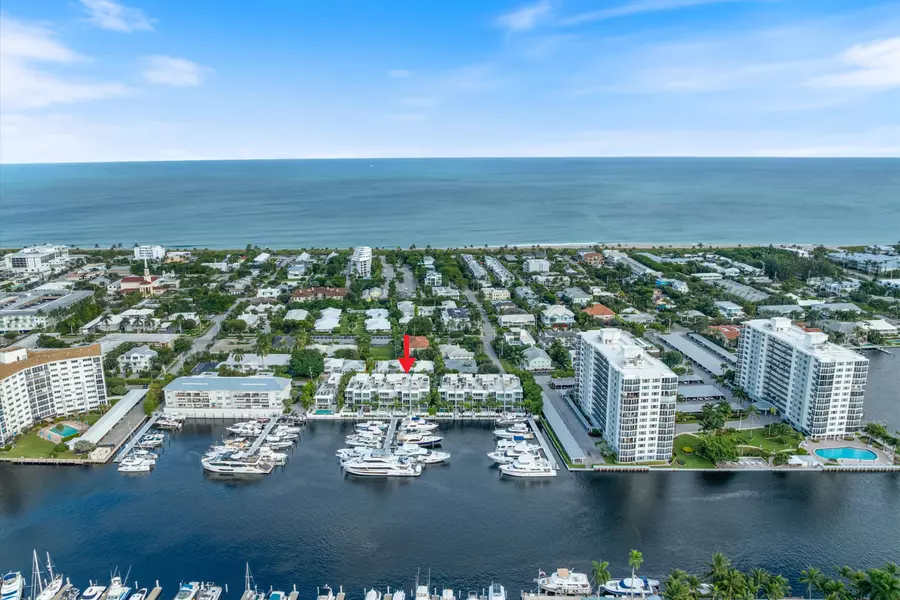 126 Macfarlane DR, Delray Beach, FL 33483