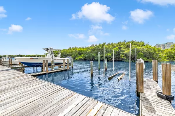 Boynton Beach, FL 33435,689 NE 6th CT 1090