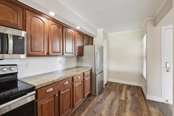 Boca Raton, FL 33432,4 Royal Palm WAY 2080