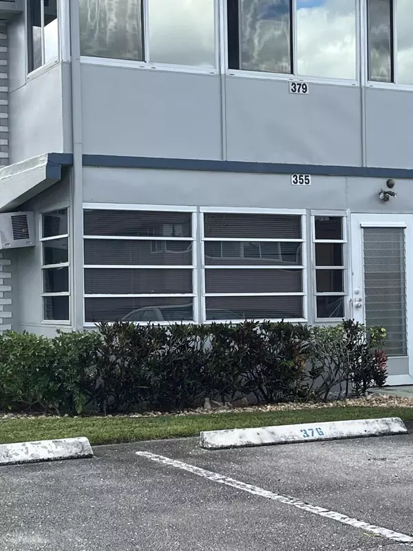 Delray Beach, FL 33446,355 Brittany H