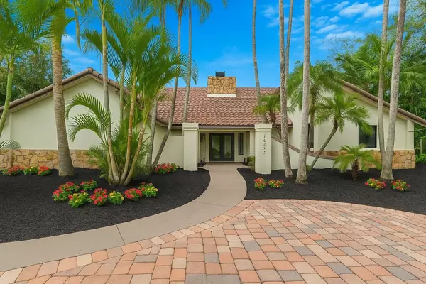 12677 Pineacre LN, Wellington, FL 33414