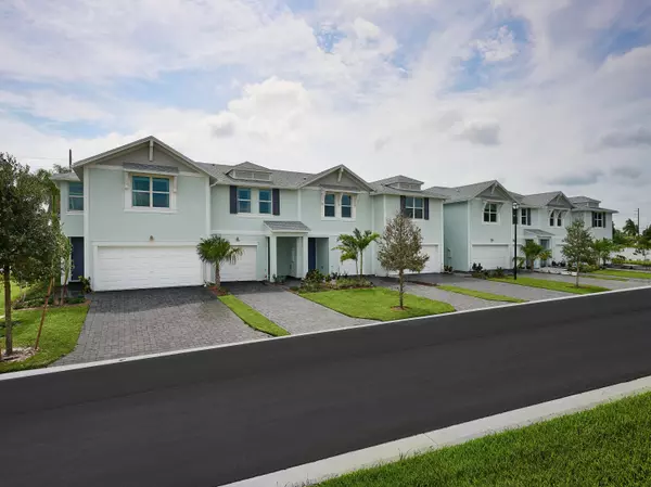 Fort Pierce, FL 34982,586 Salisbury CIR