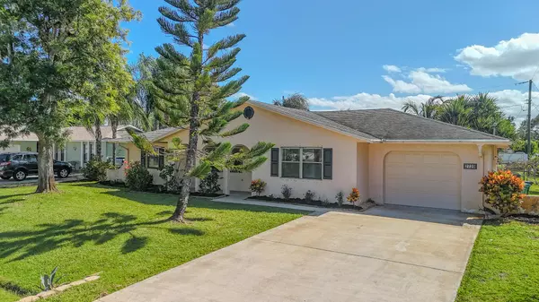 Port Saint Lucie, FL 34952,2720 SE Helms AVE