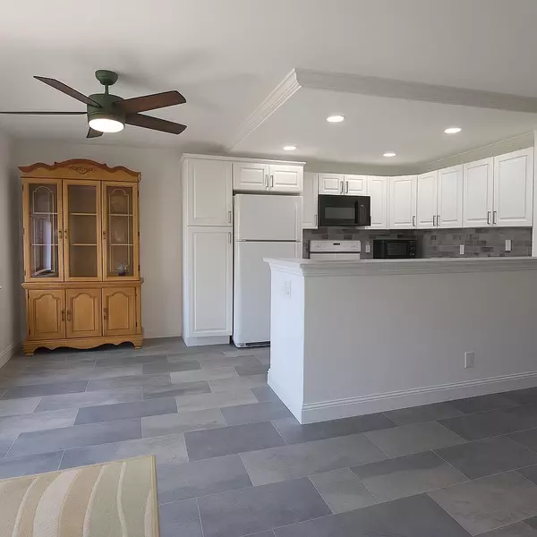 West Palm Beach, FL 33417,7 Hastings A