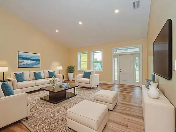 Vero Beach, FL 32967,7780 92nd AVE