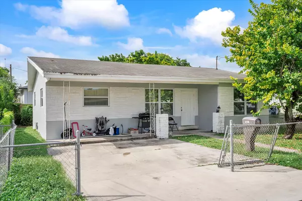 Hallandale Beach, FL 33009,811 NW 5th AVE