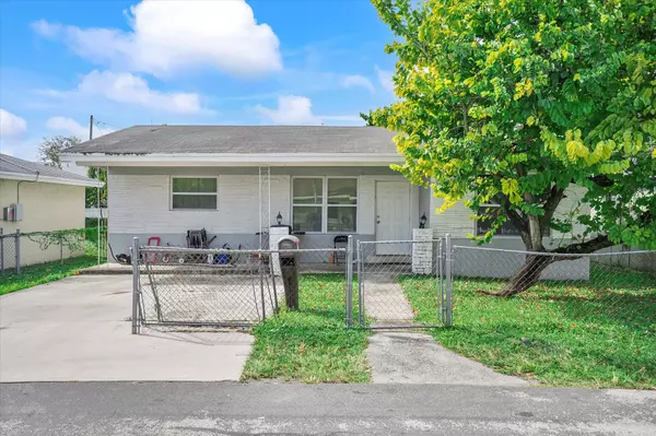 Hallandale Beach, FL 33009,811 NW 5th AVE