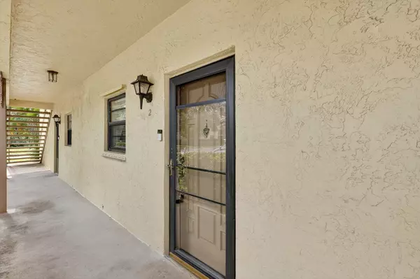 Vero Beach, FL 32960,400 18th ST D-2