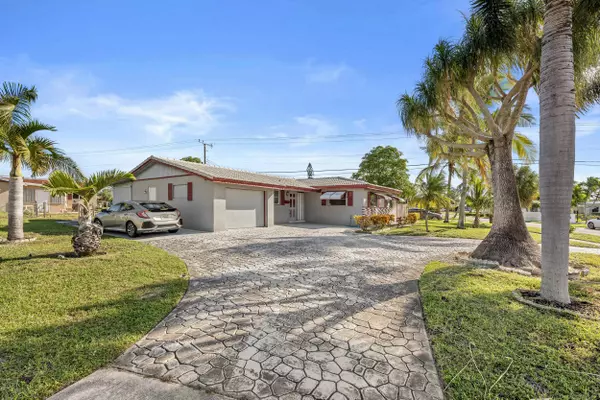 Riviera Beach, FL 33404,490 W 31st ST