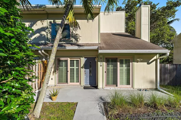 Palm Beach Gardens, FL 33418,9199 Green Meadows WAY