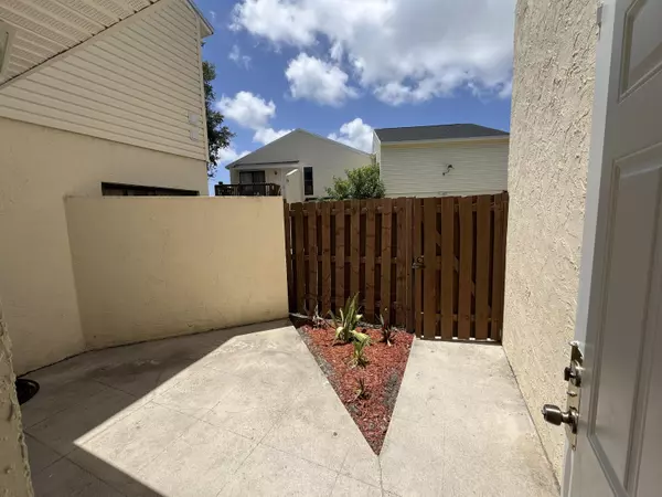 West Palm Beach, FL 33401,631 Executive Center DR K101