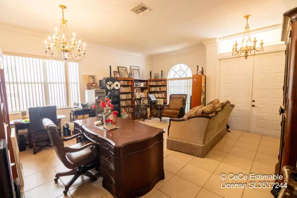 Royal Palm Beach, FL 33414,284 Berenger WALK