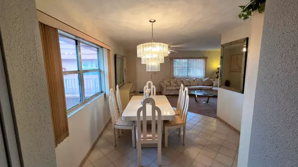 Delray Beach, FL 33446,558 Saxony L