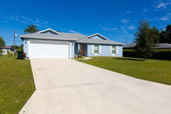 Port Saint Lucie, FL 34983,517 SW Ray AVE