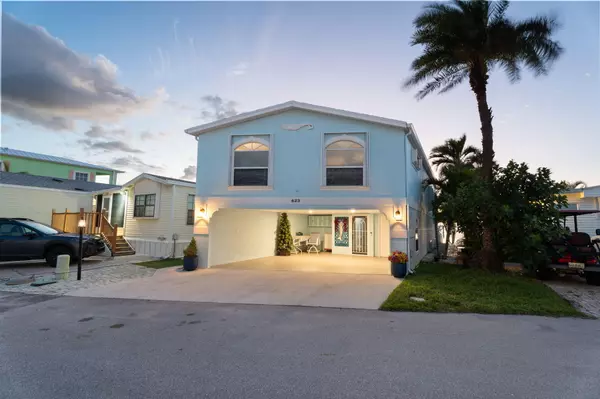 Jensen Beach, FL 34957,10701 S Ocean DR 823