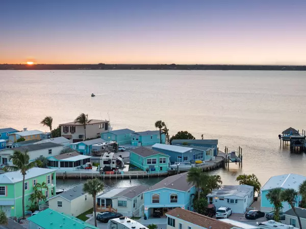 Jensen Beach, FL 34957,10701 S Ocean 823 DR