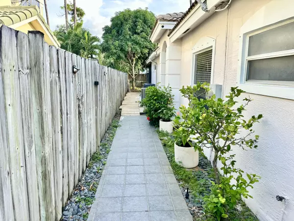 Wellington, FL 33414,702 Via Toscana