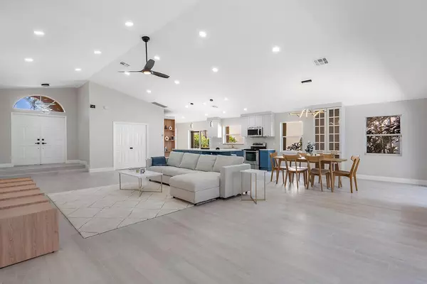 Boca Raton, FL 33434,8031 Nadmar AVE