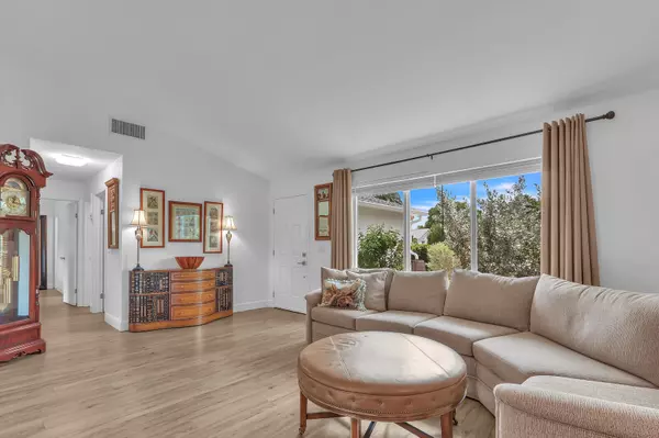 Jupiter, FL 33458,146 Village CIR