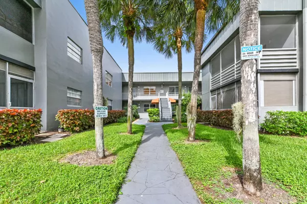 878 Normandy S, Delray Beach, FL 33484