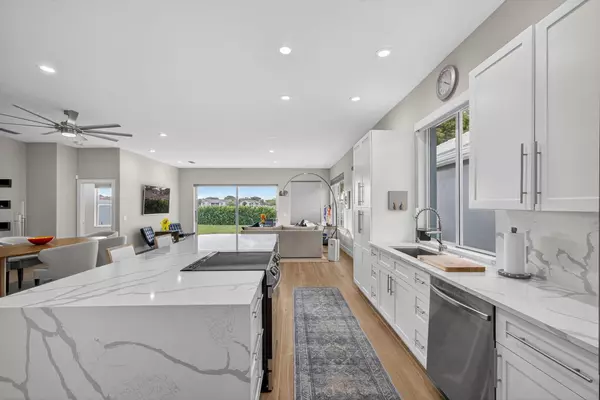 West Palm Beach, FL 33409,945 Bear Island CIR