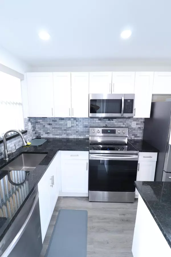 2900 N Pine Island RD 102, Sunrise, FL 33322