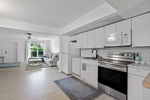 Boca Raton, FL 33431,2856 NE 5th AVE