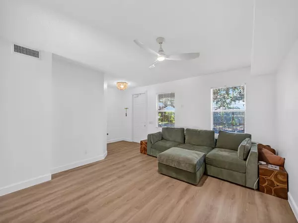 Jupiter, FL 33458,2785 E Community DR