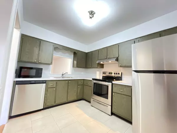 2302 Sunrise BLVD 202, Fort Pierce, FL 34982