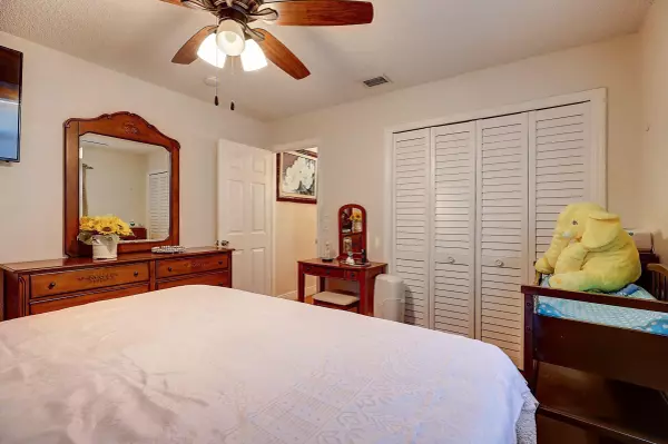 West Palm Beach, FL 33406,4063 Pot O Gold ST