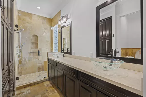 Palm Beach Gardens, FL 33410,1225 Ligurian RD