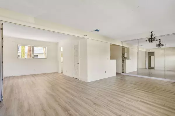 Pompano Beach, FL 33062,3212 NE 8th CT 7