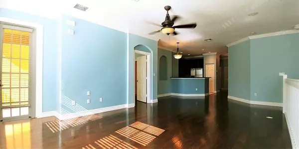 Jupiter, FL 33458,127 Seagrape DR 201