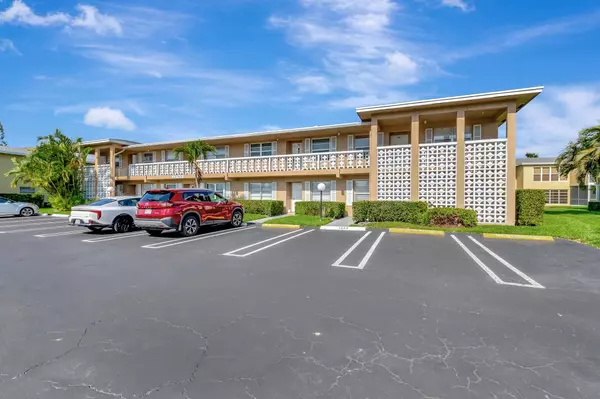 Delray Beach, FL 33445,1131 Violet TER 104