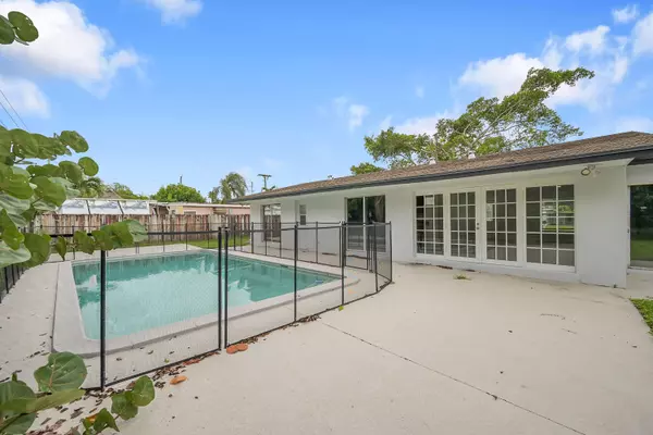 Lake Worth, FL 33462,6952 Tradewind WAY