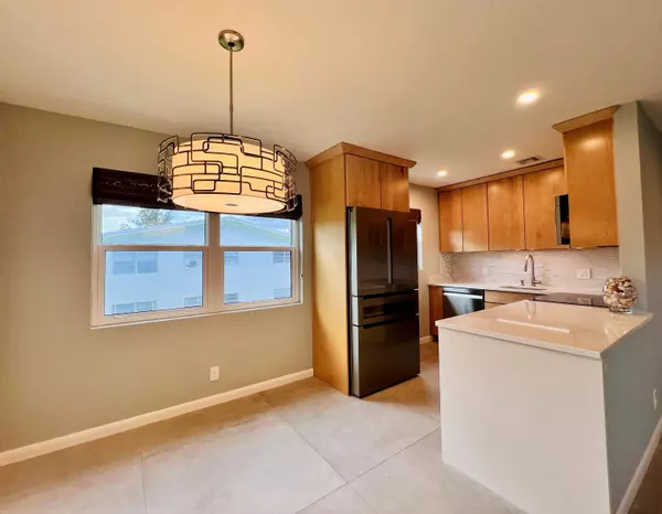 West Palm Beach, FL 33417,105 E Camden