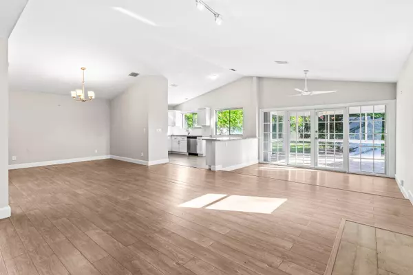 Delray Beach, FL 33445,1215 NW 18th AVE