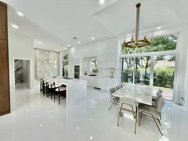 Boca Raton, FL 33487,17311 Bermuda Village DR